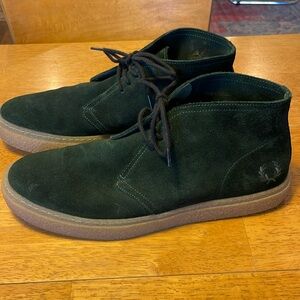 Fred Perry chukka boots dark green suede